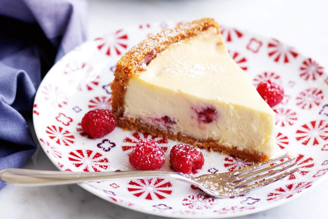 Raspberry and White Chocolate Cheesecake