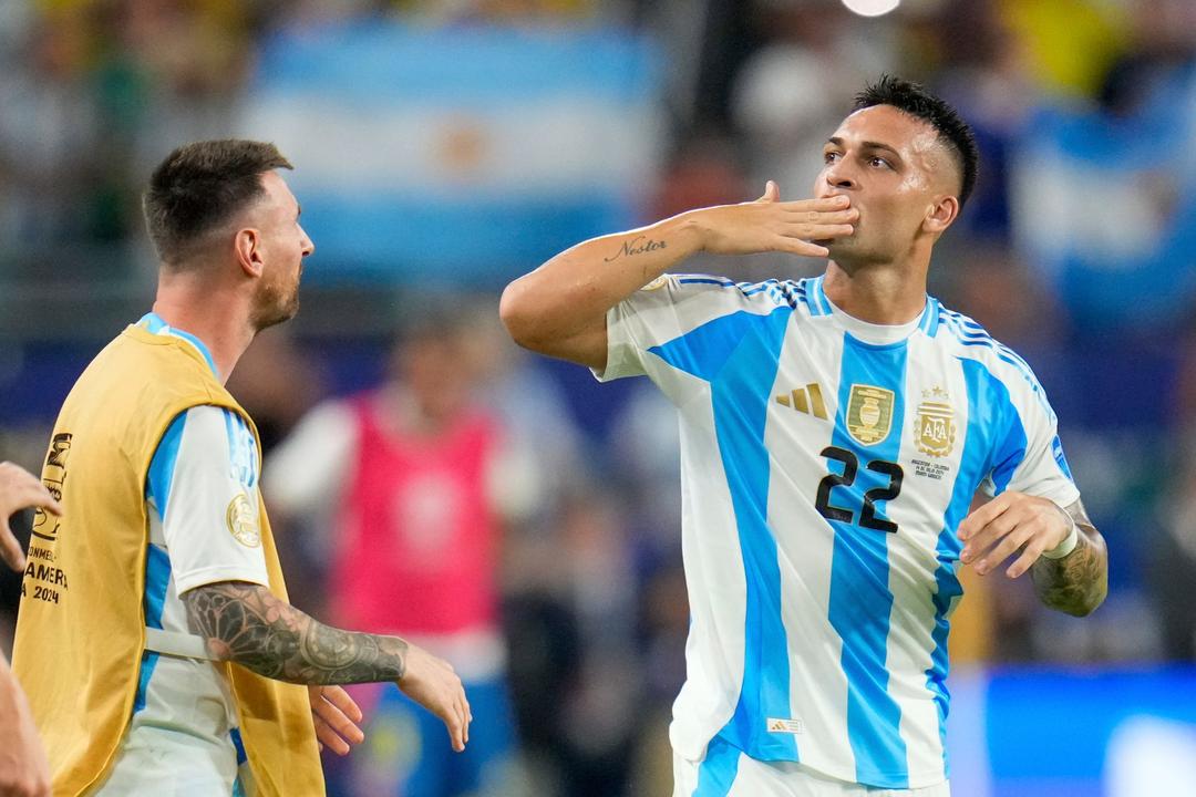 Argentina wins record 16th Copa America title, beats Colombia 1-0 after Messi gets hurt | The Seattle Times