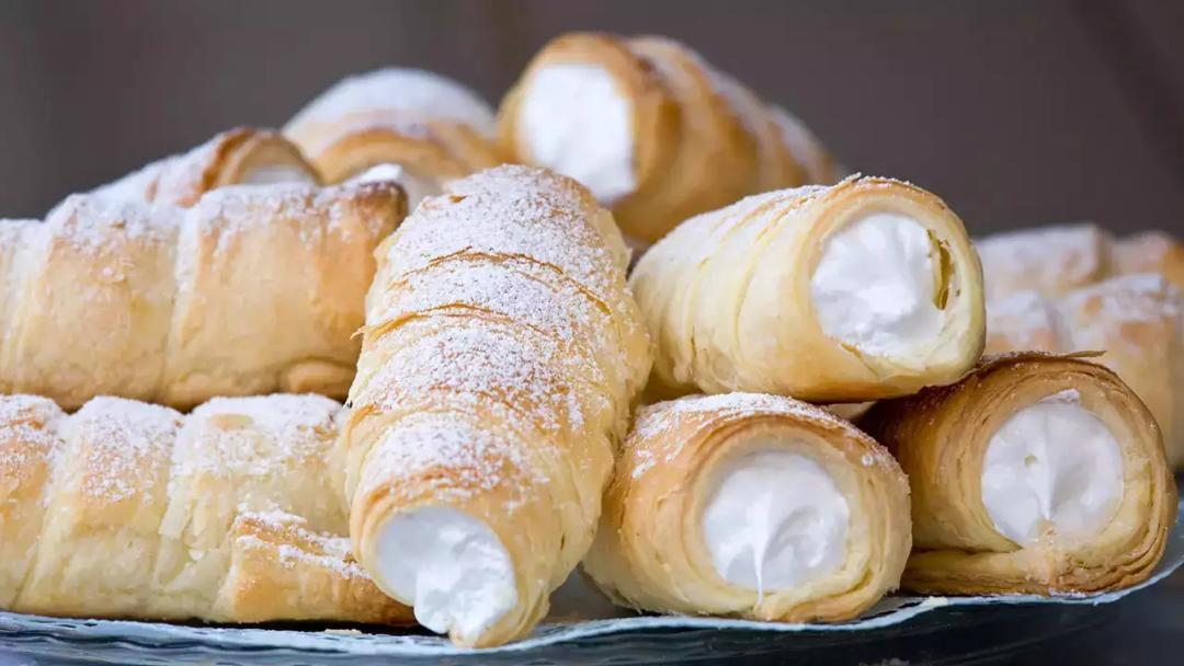Cream Rolls