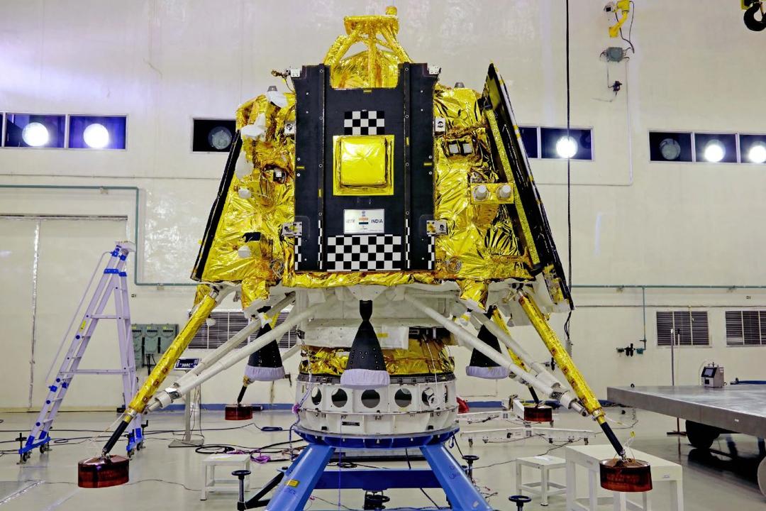 Chandrayaan-3 Gets Ready to Make History With Soft-Landing on Moon's South  Pole | Technology News