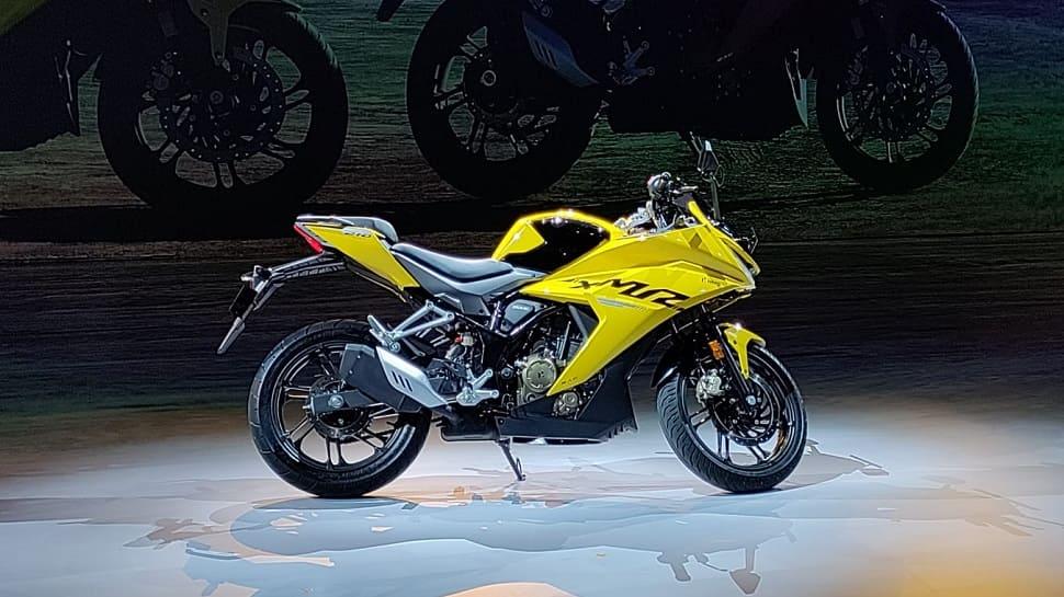 PICS | 2023 Hero Karizma XMR Launch In India: Design, Specs, Price, Top  Speed, Mileage | News | Zee News