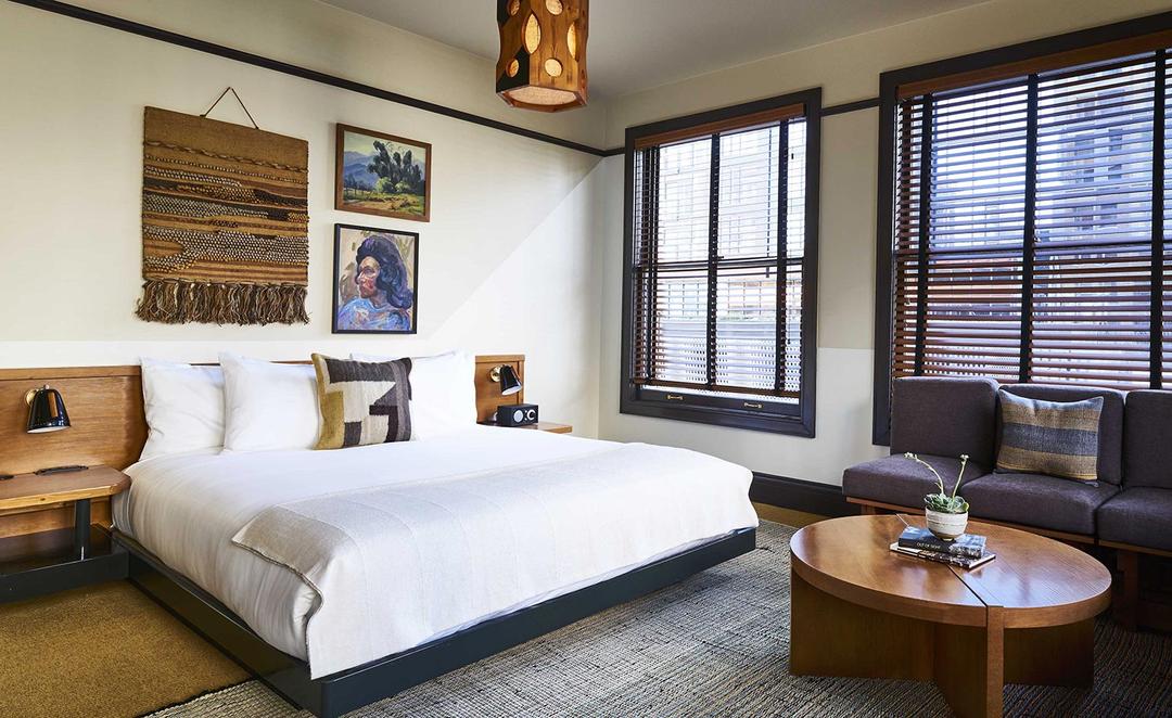 Freehand | Wallpaper